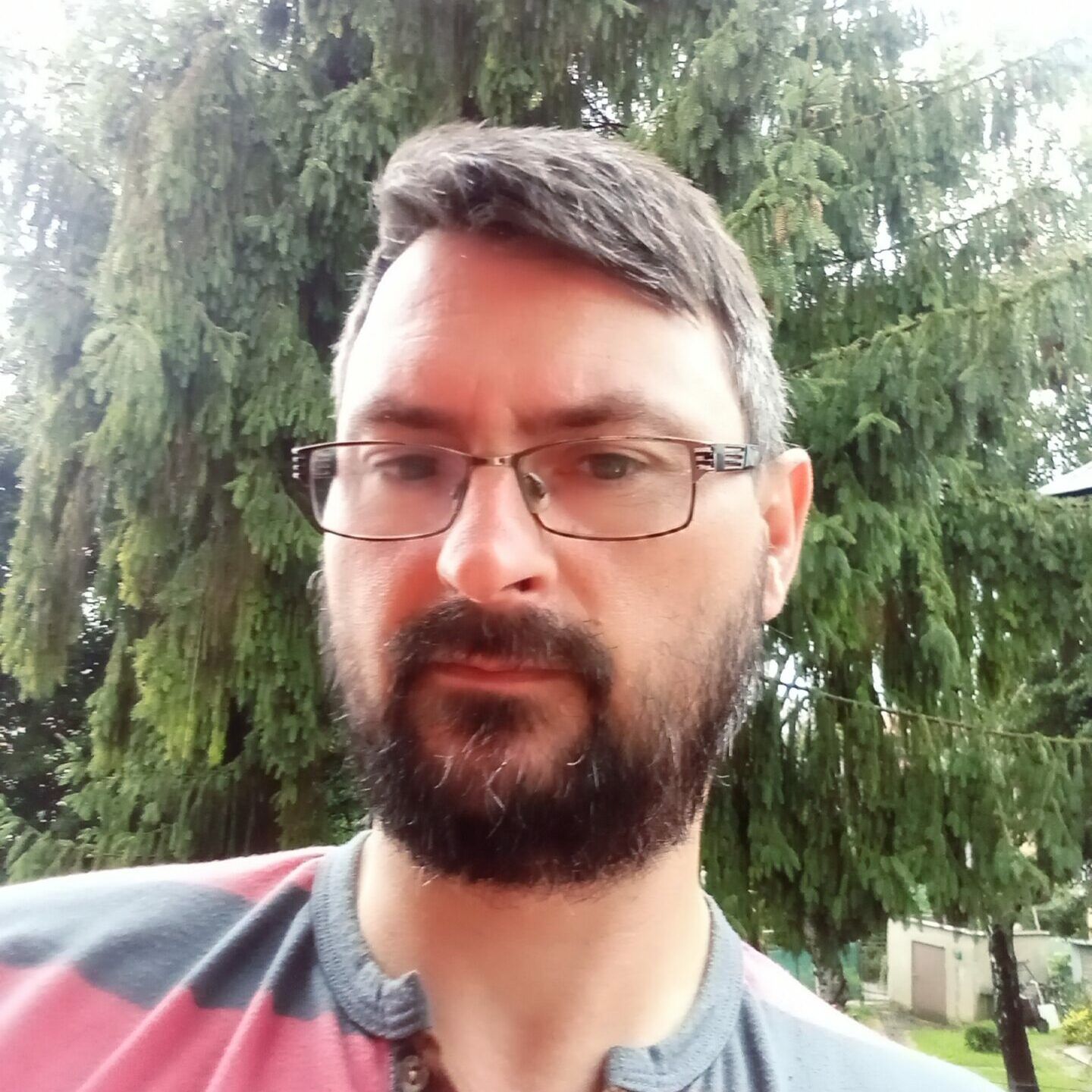 božek